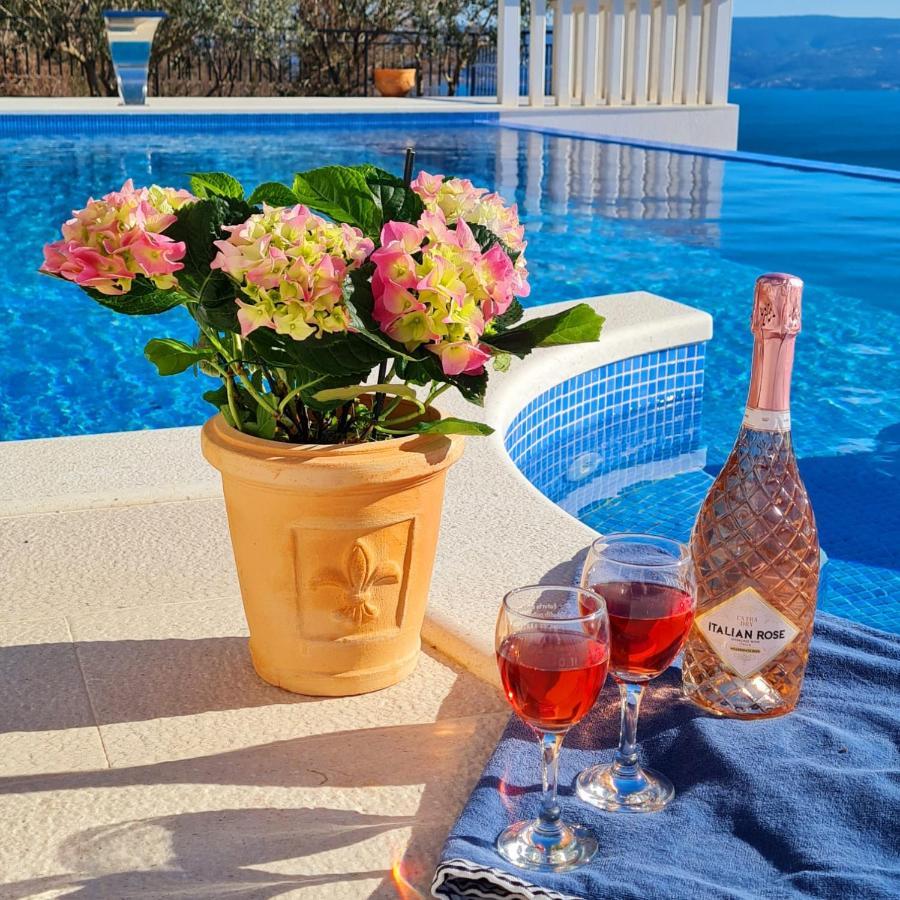 Sea View Luxury Apart Hotel Villa Conte With Swiming Pool And Romantic Spa Podstrana Kültér fotó