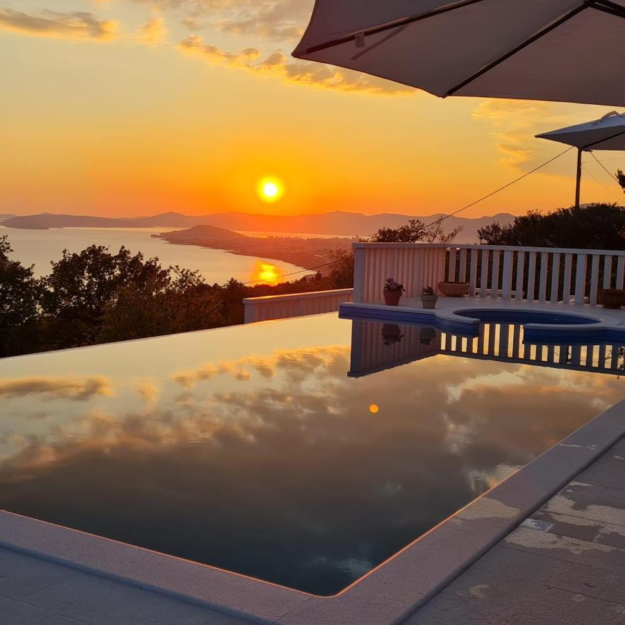 Sea View Luxury Apart Hotel Villa Conte With Swiming Pool And Romantic Spa Podstrana Kültér fotó