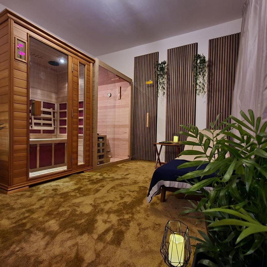 Sea View Luxury Apart Hotel Villa Conte With Swiming Pool And Romantic Spa Podstrana Kültér fotó
