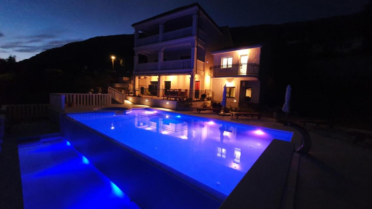 Sea View Luxury Apart Hotel Villa Conte With Swiming Pool And Romantic Spa Podstrana Kültér fotó