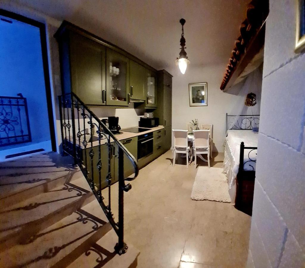 Sea View Luxury Apart Hotel Villa Conte With Swiming Pool And Romantic Spa Podstrana Kültér fotó