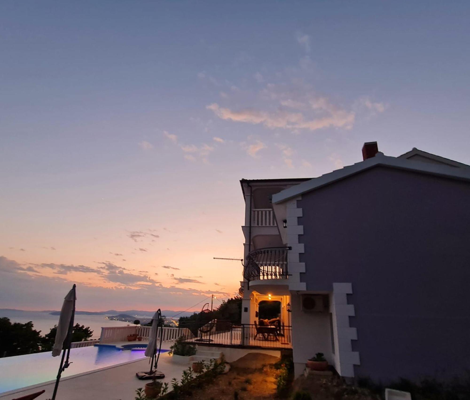 Sea View Luxury Apart Hotel Villa Conte With Swiming Pool And Romantic Spa Podstrana Kültér fotó